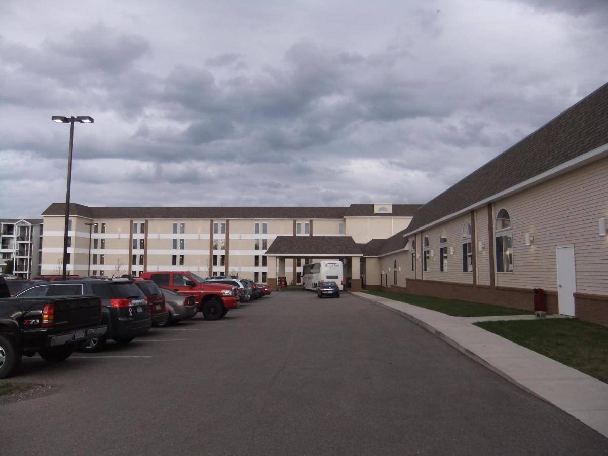 Mackinaw Beach And Bay Inn & Suites Mackinaw City Luaran gambar