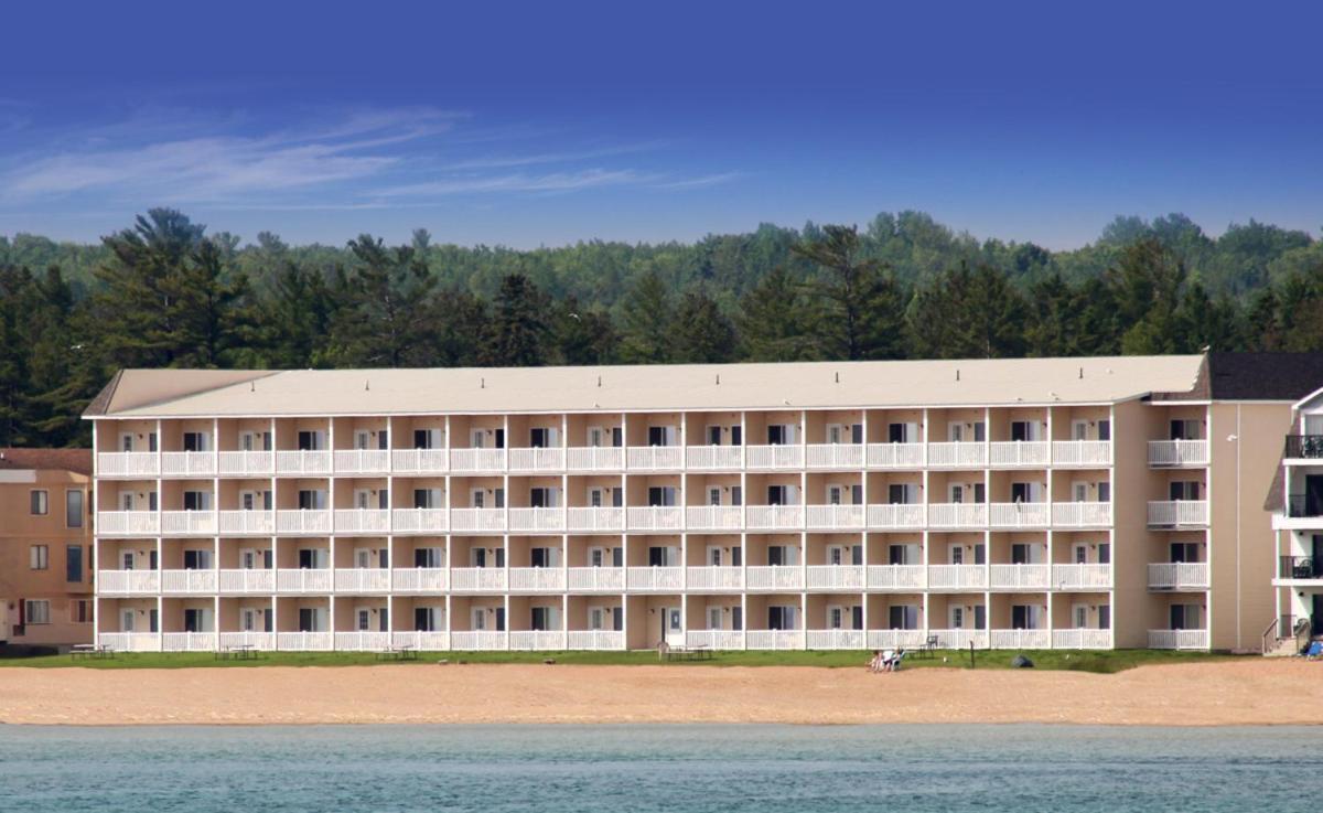 Mackinaw Beach And Bay Inn & Suites Mackinaw City Luaran gambar