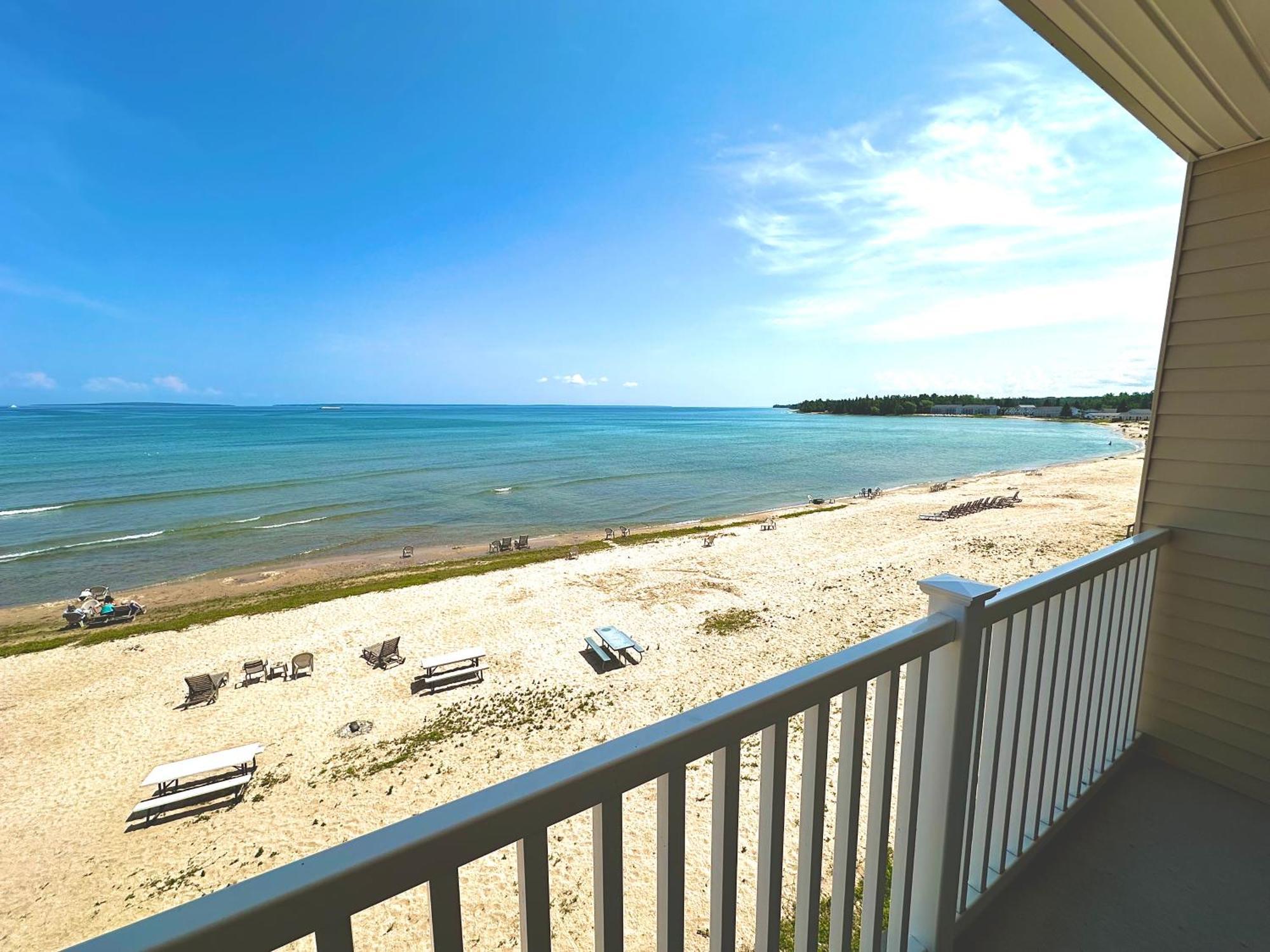 Mackinaw Beach And Bay Inn & Suites Mackinaw City Luaran gambar