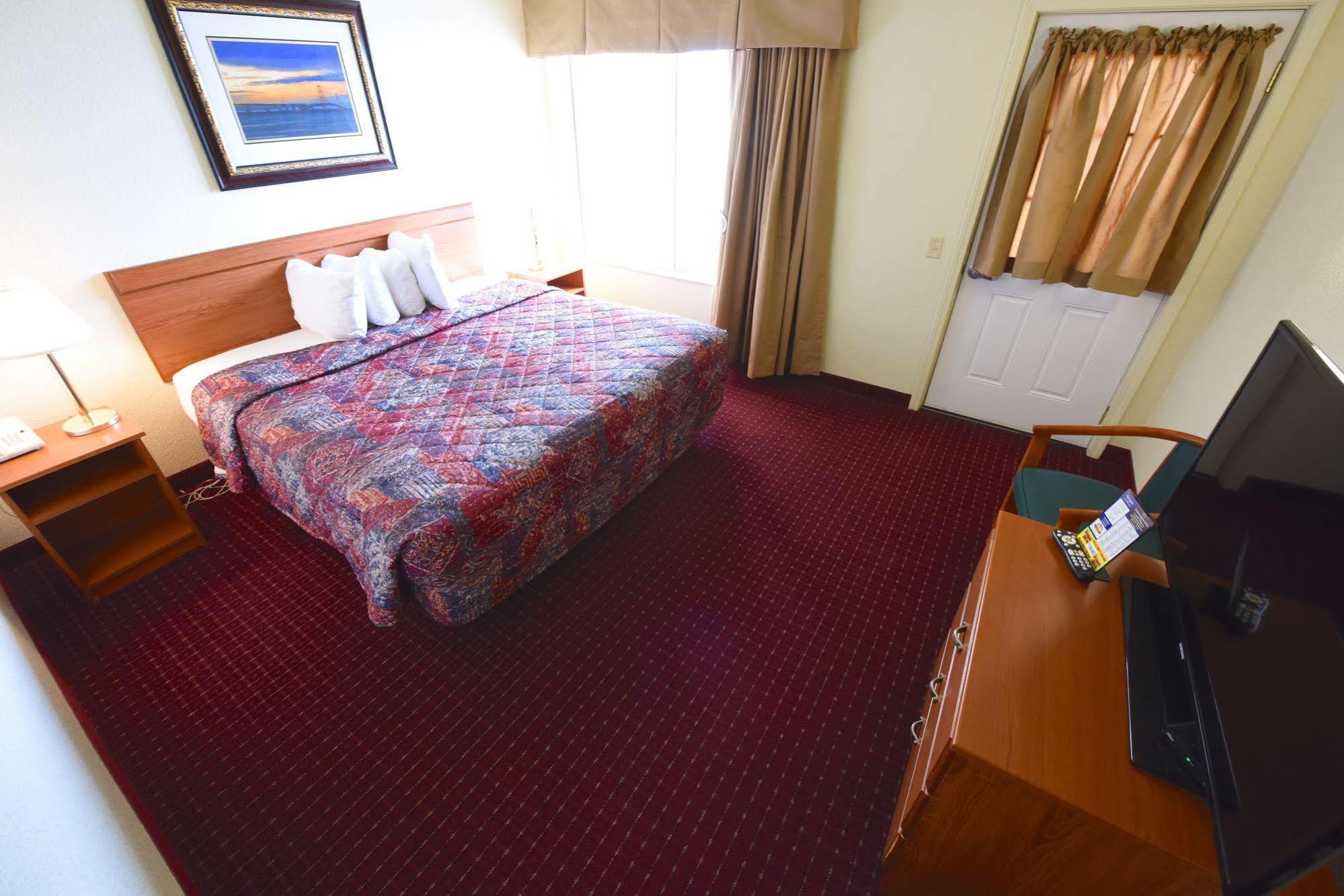 Mackinaw Beach And Bay Inn & Suites Mackinaw City Luaran gambar