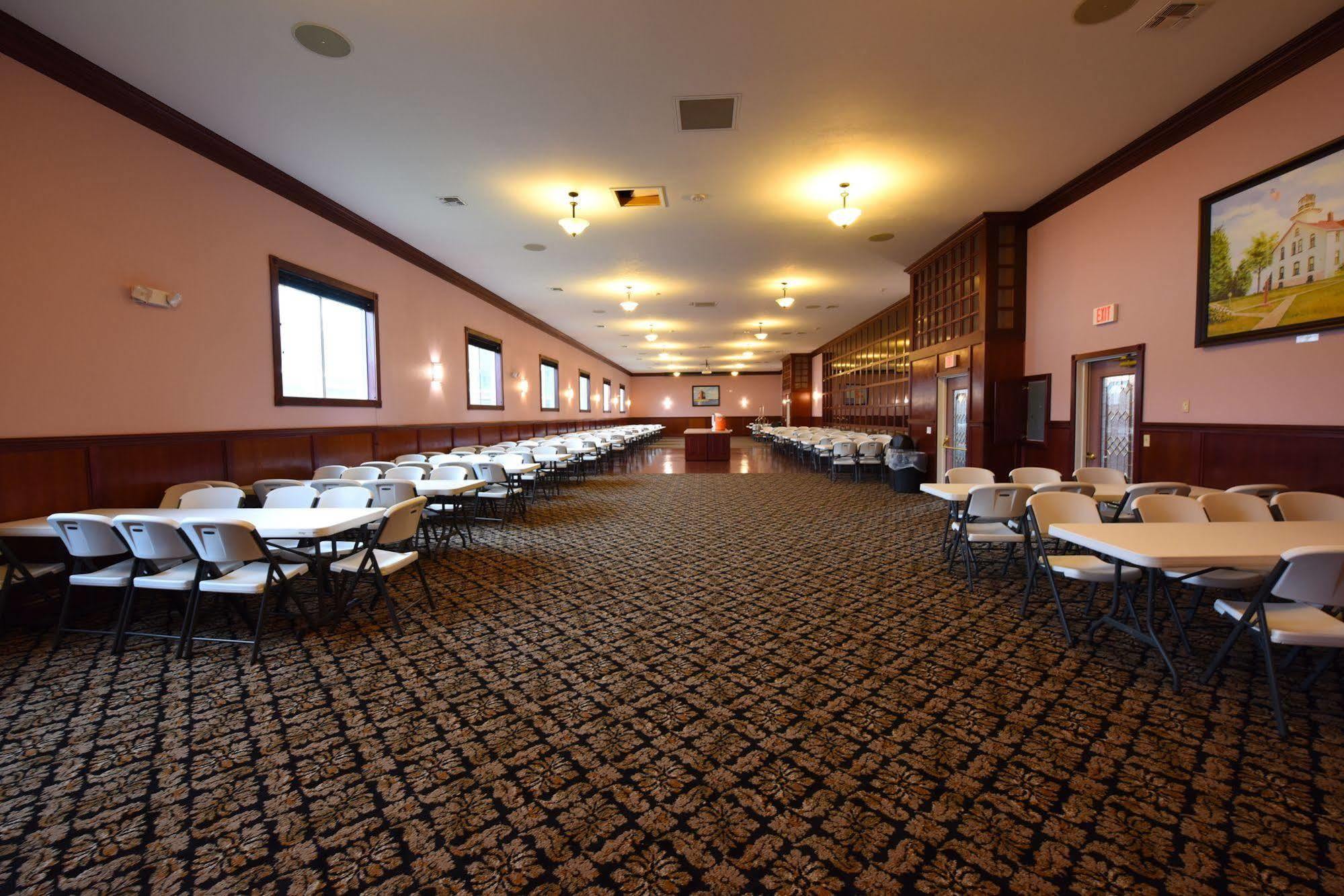 Mackinaw Beach And Bay Inn & Suites Mackinaw City Luaran gambar