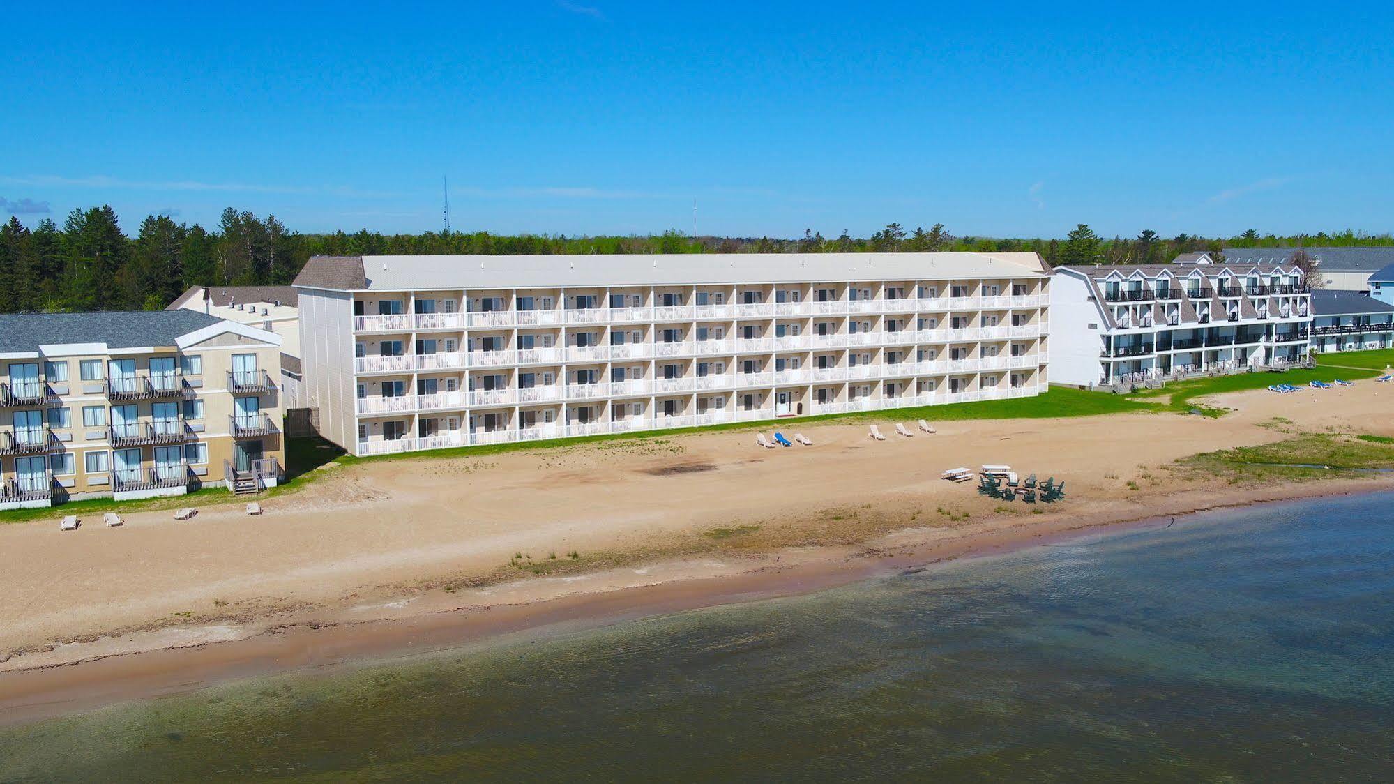 Mackinaw Beach And Bay Inn & Suites Mackinaw City Luaran gambar